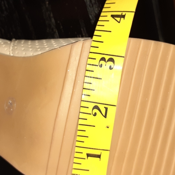 Tan Shoe Booties Size 9 NWOT - Picture 8 of 8